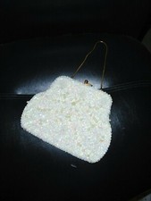 VINTAGE LADIES BEADED  SEQUINED EVENING BAG CREME COLOREDGOLD CLASP 1950'S-60'S