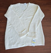 Women's Size Medium Charter Club Textured V-neck Sweater In Vanilla-NWT