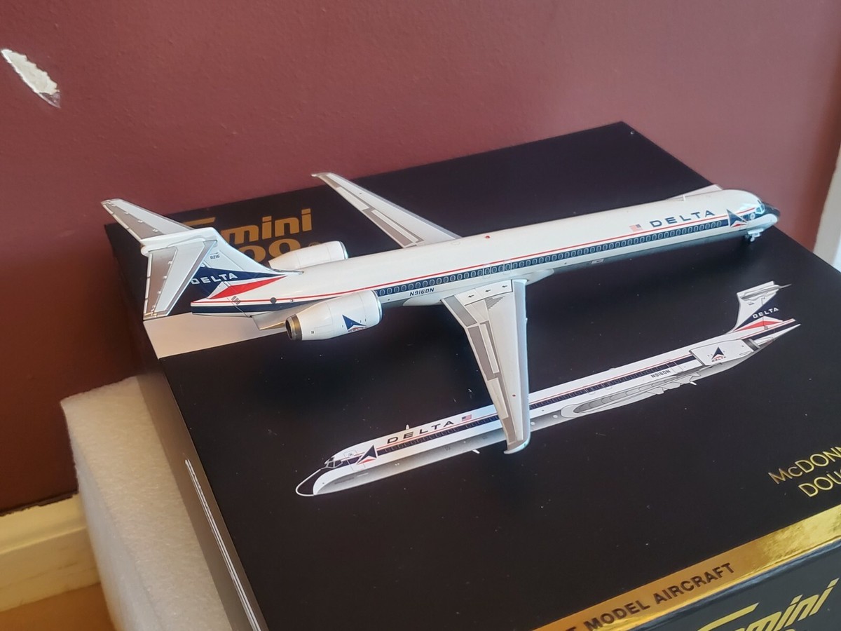 Gemini Jets Delta Air Lines MD-90-30 1:200 G2DAL043 Widget Gemini Jets Delta Air Lines MD-90-30 1:200 G2DAL043 Widget