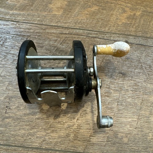 Ocean City 980 Fishing Reel Boat Cabin Pier Vintage Antique - Picture 5 of 7