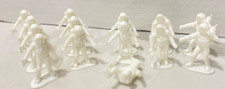Lot of 14 Spacemen Astronaut 2" Plastic Toy Figures Multiple poses White