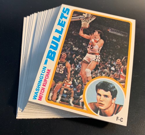 LOT OF 25 1978 TOPPS BASKETBALL #48  MITCH KUPCHAK HOF RAZOR SHARP   - Picture 1 of 2