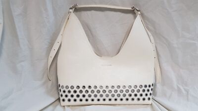 Charles & Keith cremefarbene 2-teilige Handtasche mit silbernen Beschlägen, verstellbarer Riemen