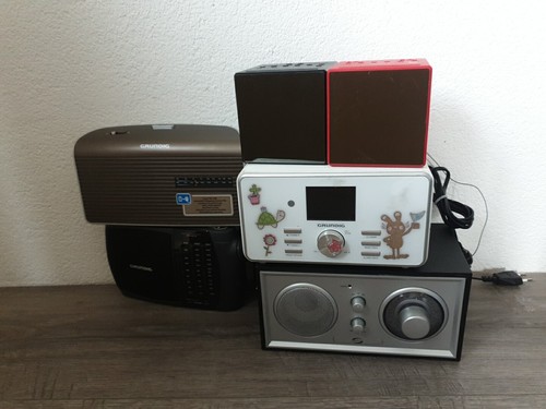 6 Radios Sony Grundig Wercom # 113