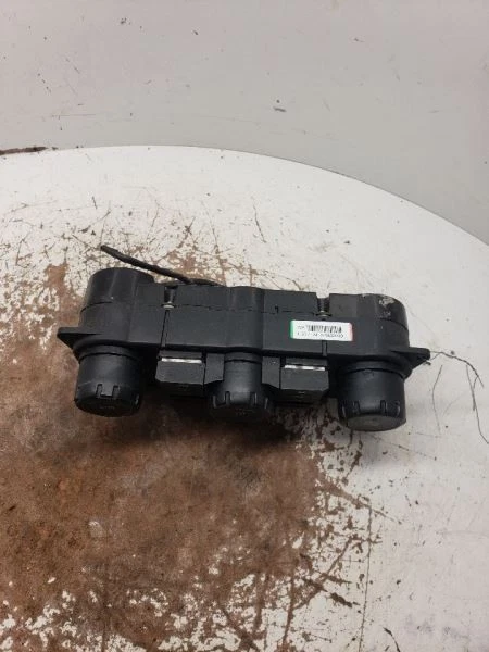 Asientos térmicos delanteros con control de temperatura VIN 7 octavo dígito para 09-10 ESCAPE 1070644 Foto 2 de 4