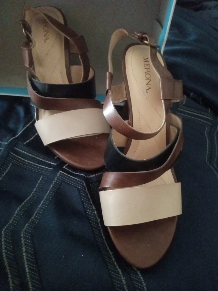 Plataforma Openentoe Hill para mujer Foto 3 de 4