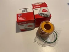 (2) Carquest R84064 Oil Filter Replaces: 57064 L16311 7064 P980 LF640 P7454