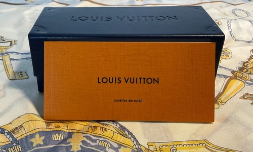 Louis Vuitton Blade Square Sunglasses Z1615E Excellent Condition Worn Twice - Picture 6 of 7