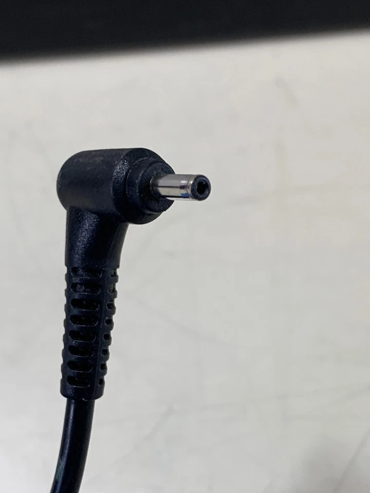 批量 23 件:三星交流适配器 PA-1400-14 19V 2.10A 40W LAPTPO 充电器 AD-4019P — 第 3/4 张图片