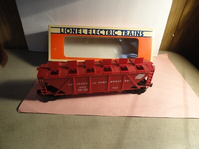 LIONEL CHICAGO AND NORTHWESTERN FOUR BAY COVERED HOPPER # 6-16412 OPEN BOX NEW