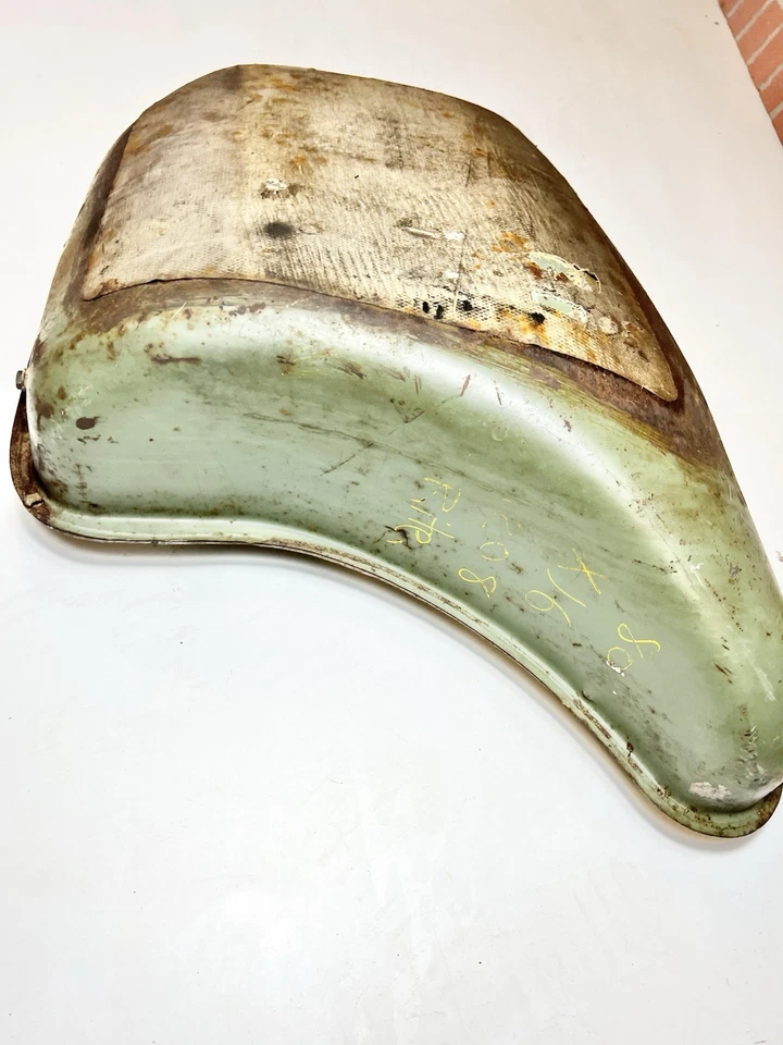 84 JAGUAR XJ6 XJ12 TANQUE DE COMBUSTIBLE SERIE 3 2 4.2 DIESTRO GAS DERECHO CAC55231 74K micrófonos Foto 3 de 4