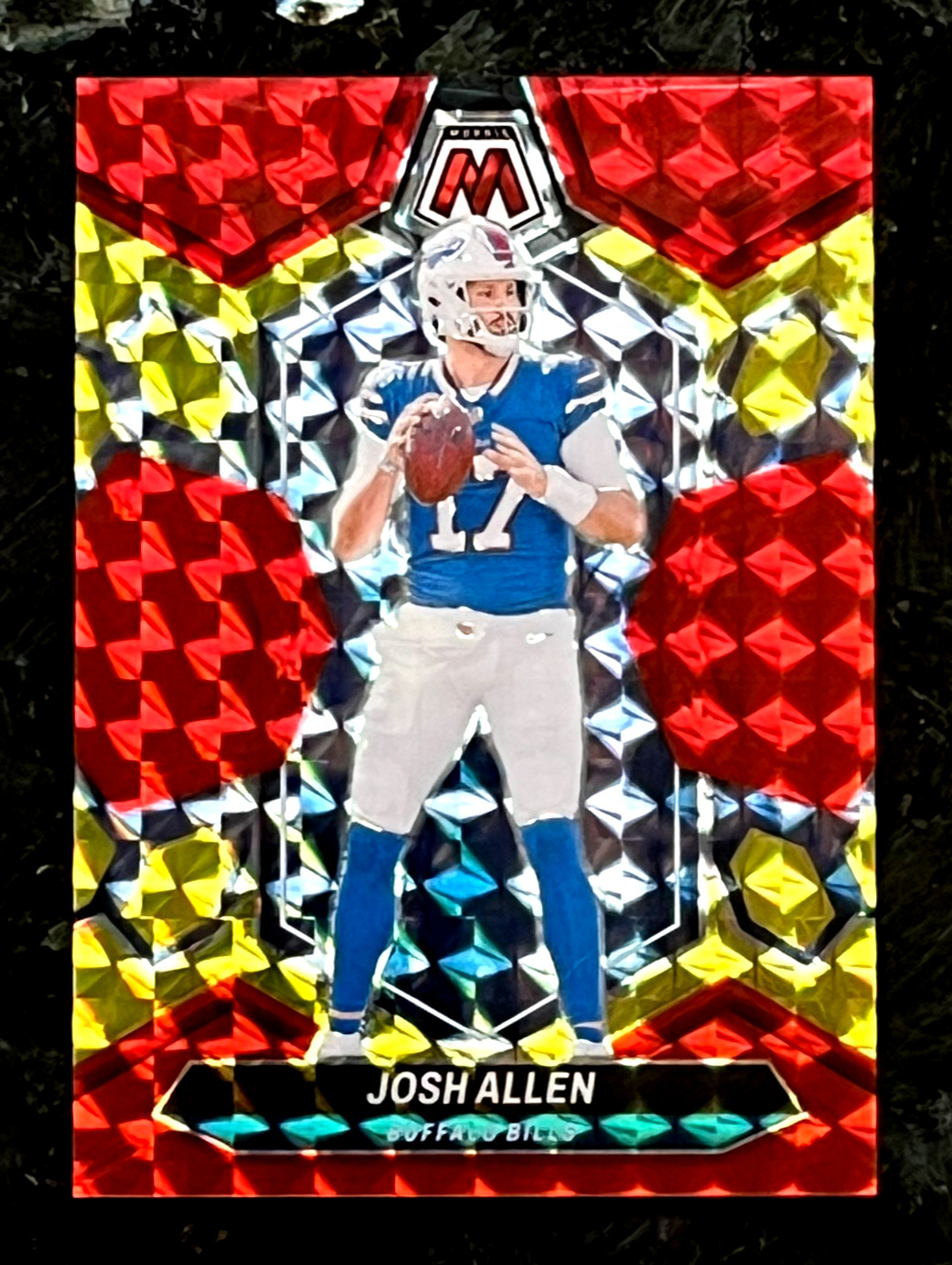Josh Allen 2024 Panini Mosaic Choice Red Yellow Prizm 09/80 Buffalo Bills #22