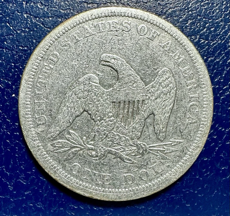 Muy raro 1842 EE. UU. Dólar libertad sentada (plata) km 71 Foto 2 de 2