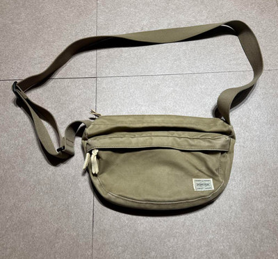 PORTER BEAT SHOULDER BAG Schultertasche Canvas Beige