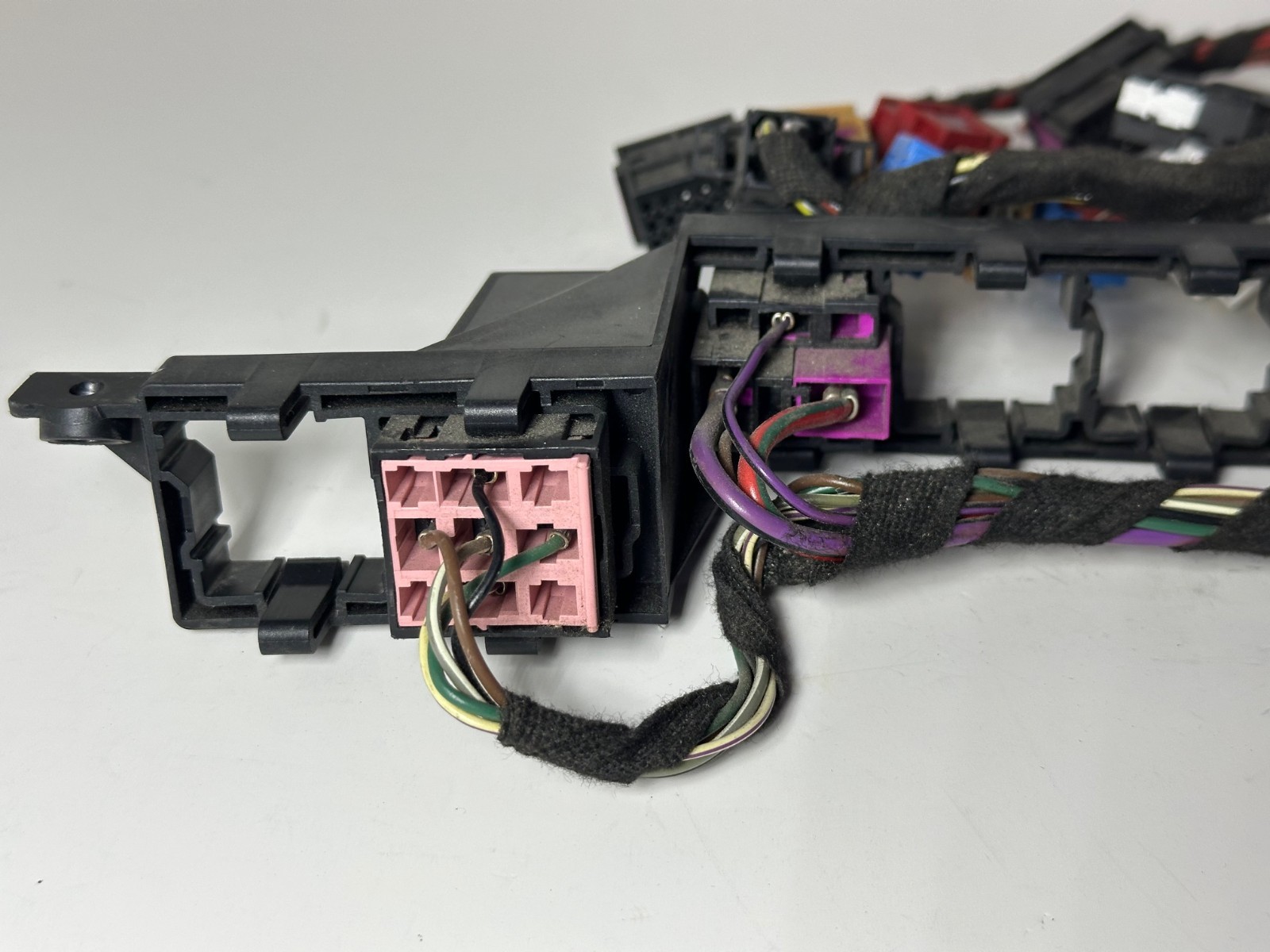 03-12 BENTLEY ACTIVE STEERING FUSE RELAY BOX WITH WIRING HARNESS 3W0907307B OEM