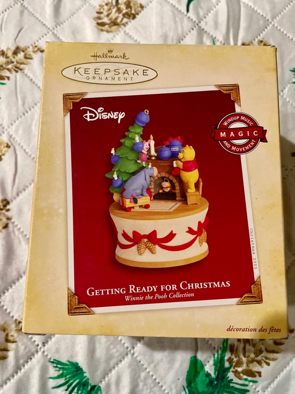 Keepsake Winnie The Pooh Hallmark Ornament Getting Ready For Christmas Disney