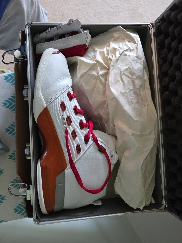 Talla 10.5 - Air Jordan 17 XVII Rojo Universitario OG Foto 3 de 4