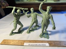 1963 Lot of 3 Marx Plastic Russian Infantry Toy Soldiers Jumbo WW 2 Nice Shape