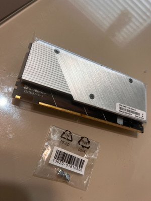 Asus ROG Dimm.2 HS GEN4 V3 , WHITE , USED GREAT CONDITION ,ORIGINAL