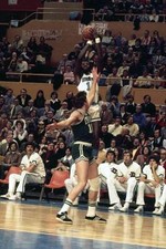 Bob Mcadoo Of The Buffalo Braves Shoots A Jump Shot 1974 OLD PHOTO