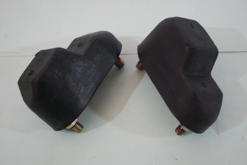 TOYOTA LAND CRUISER FJ40 FJ45 BJ40 BJ42 HOOD WINDSHIELD RUBBER CUSHION PAD 2X - Image 1 of 4