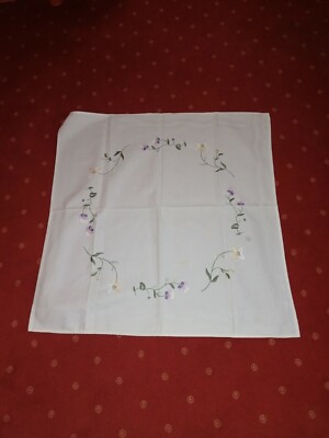Omas Hand Arbeit Handarbeitsdecke 78cm x 76cm hat Flecken Blumen   #4