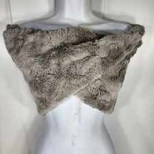 Johnston & Murphy Infinity Scarf Shawl Wrap Luxuriously with a Twist Soft Gray