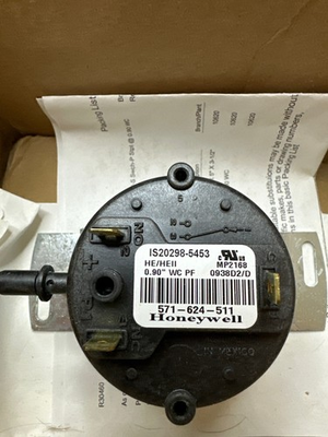 #ad #ad Honeywell Furnace Pressure Switch IS20298‑5453 0.90quot; WC New Old Stock Box Rough $33.00