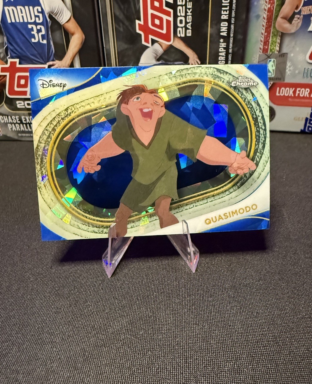 QUASIMODO 2025 TOPPS CHROME DISNEY SAPPHIRE  #194