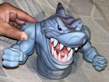 1994 Street Sharks STREEX / BLADES Hand Shark/Puppet Mattel Street Wise Design