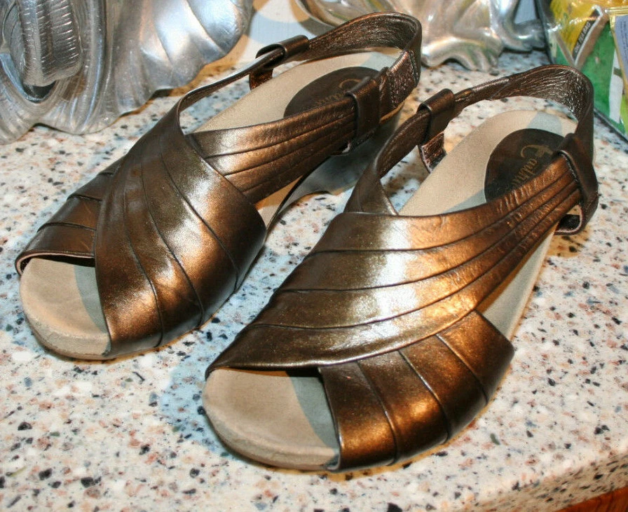 Earthies sandals deals