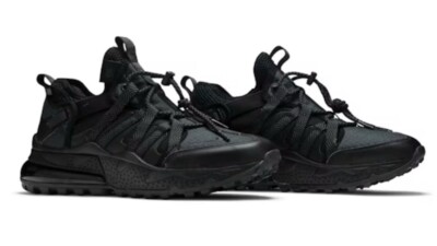 Nike Air Max 270 Bowfin Shoes 2018 Triple Black AJ7200-005 Super Rare Men Sz 8
