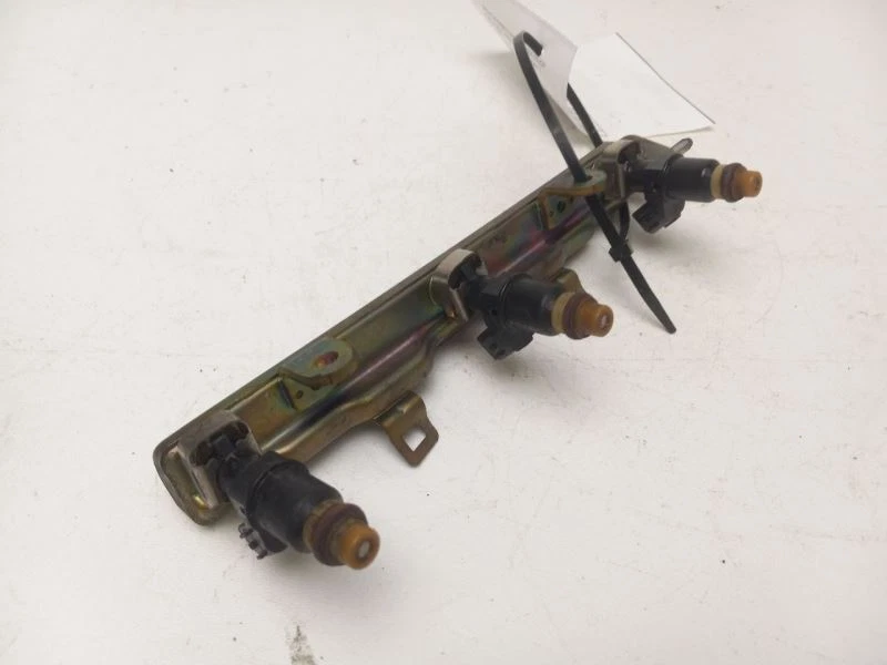 Honda Odyssey 2006-2017 carril de combustible Foto 3 de 4