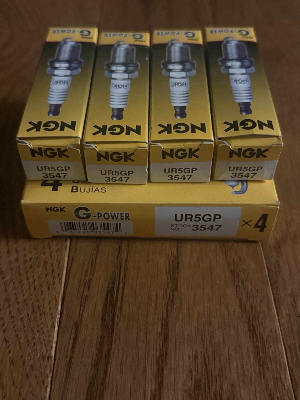 8 New NGK G Power Spark Plugs UR6GP 3547