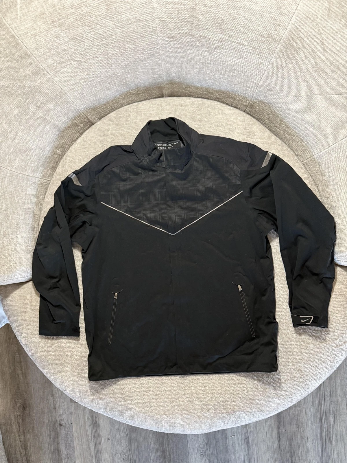 Nike Golf Jacket Mens XL Black Storm-FIT Windbreaker Waterproof Zip Pockets