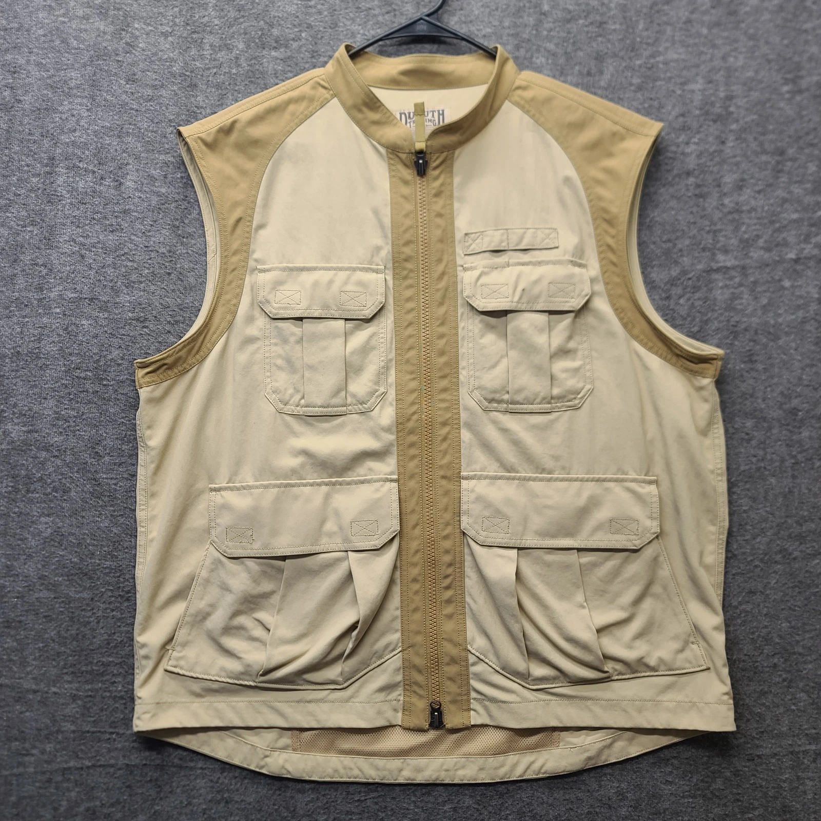 Duluth Trading Vest Mens L Dry on the Fly Regular Fit Utility Vented Gorpcore