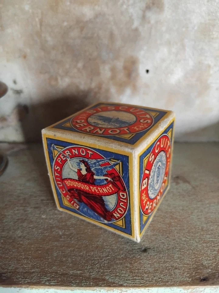ANCIENNE BOITE MINIATURE LITHOGRAPHIÉE BISCUITS PERNOT BOUDOIR  - Photo 3/4