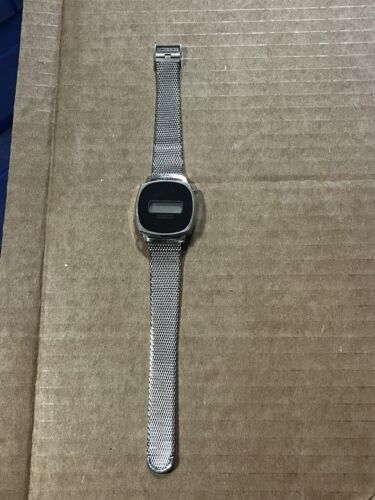 Vintage NOS Fairchild Stainless Steel Women’s LED Tritium Watch . - Picture 3 of 11