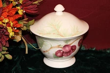 Lenox WINTER GARDEN Sugar Bowl w/Lid Brand New in Box USA first quality white