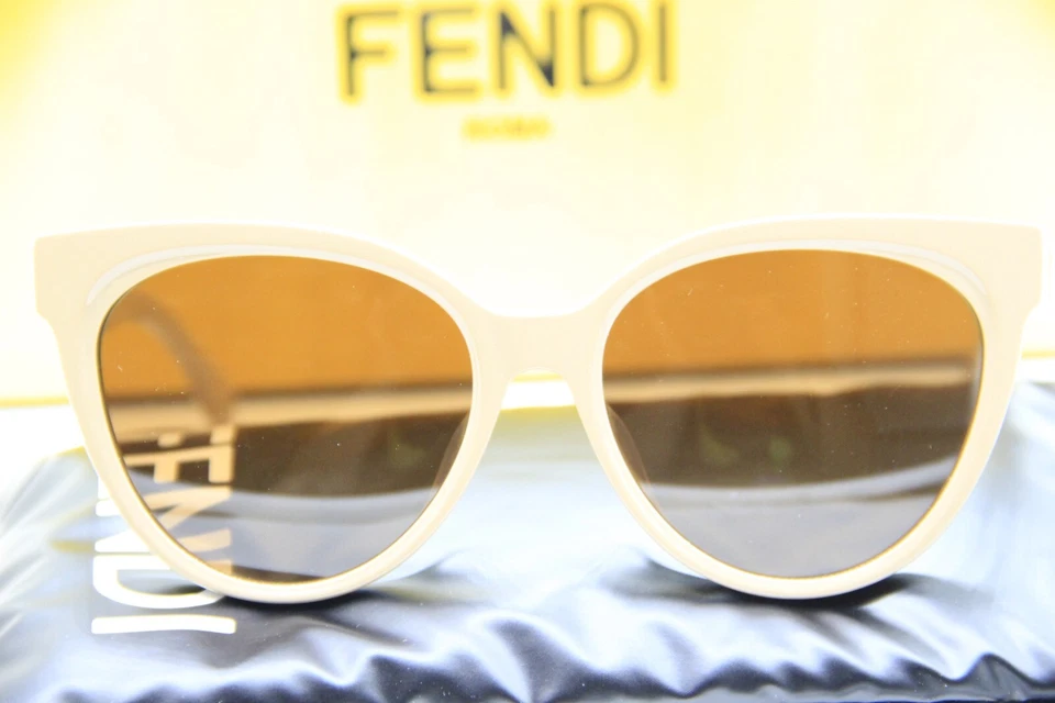 NUEVAS GAFAS DE SOL FENDI FE 40008U 57J BEIGE TOSTADO AUTÉNTICAS CON ESTUCHE 56-17 Foto 2 de 3