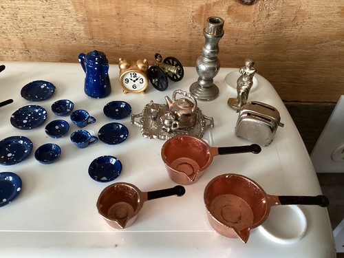Accesorios de cocina vintage de metal miniatura para casa de muñecas - Imagen 3 de 3