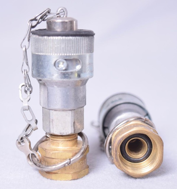 2 Count Parker Schrader Twist Lock Couplers Body Female 1/2" TL5018FP