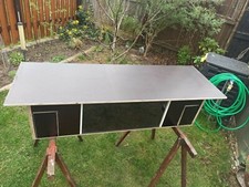 XXL Igelhaus,aus Siebdruck ohne Boden mit 2 Doppeleingang mit Klappe und Plexi