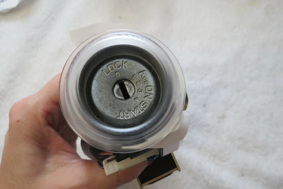 05 06 07 2005 2006 2007 Interruptor de encendido Subaru Legacy sin llave 1355I Foto 4 de 4