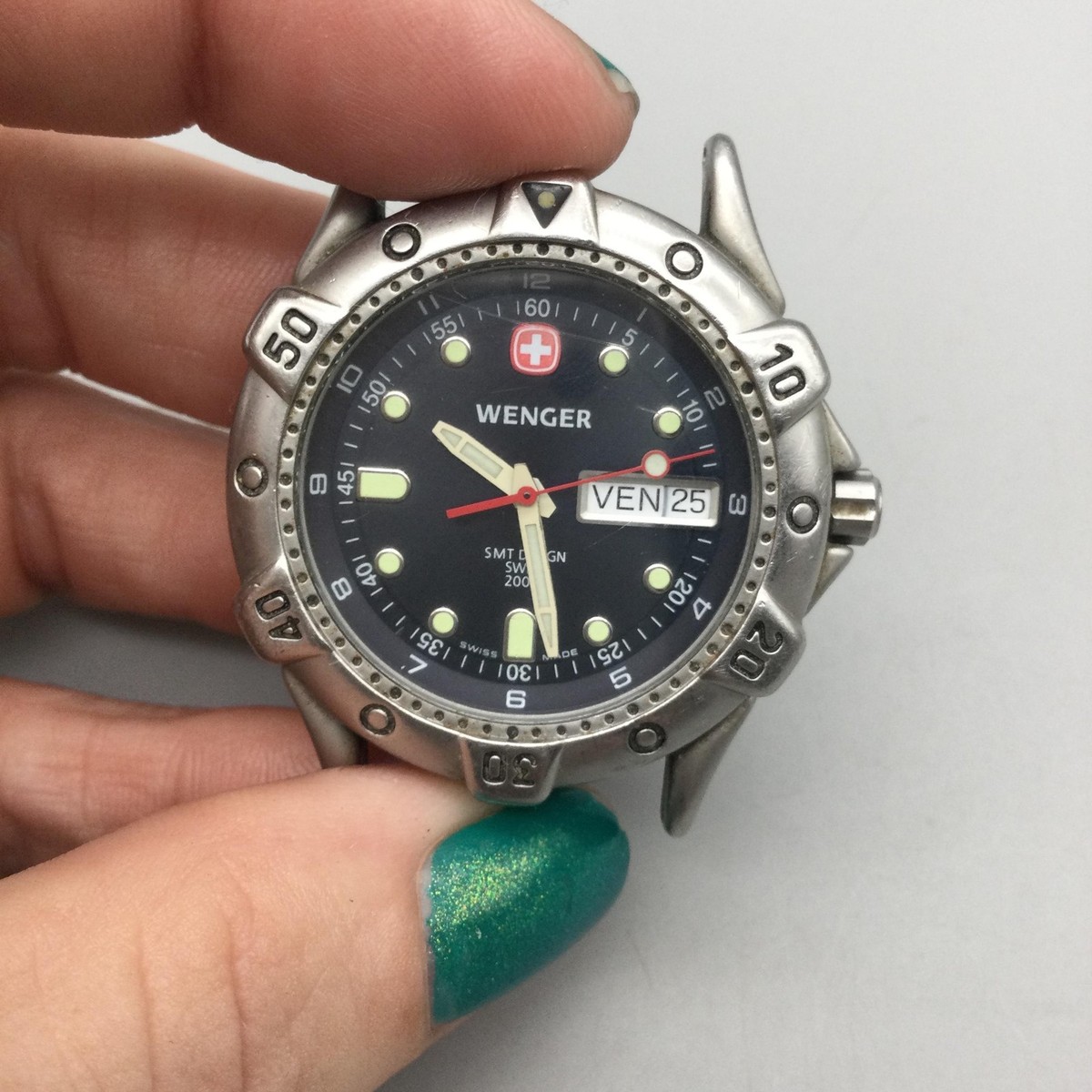 Wenger SMT Design Mens Watch 39mm Black Dial 200M Diver BROKEN
