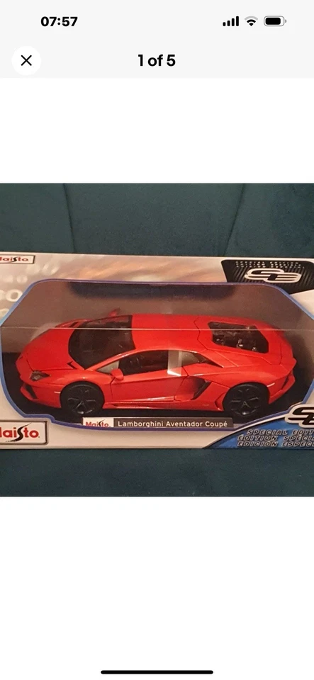 Lamborghini Aventador escala 1:18 Foto 2 de 4