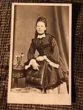 Victorian CDV Photo Woman w/ Necklace - Harman, Peckham