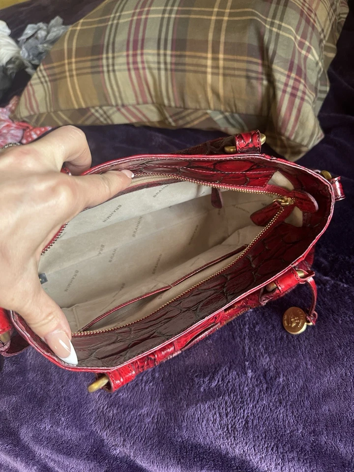 Bolso de Mano BRAHMIN Claudia Cuero Rojo Rubí Cuero Repujado  Foto 3 de 4