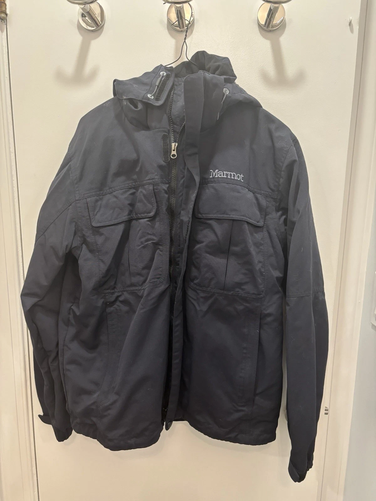 NWOT Marmot Men’s 3-in-1 Jacket Black Removable Vest Hooded M7020-3-FEI size M
Opens in a new window