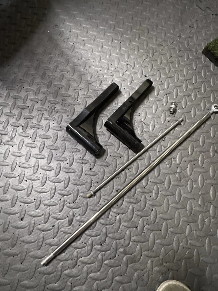 Комплект удлинителей переднего управления Accutronix для Harley Davidson Sportster 2014-2022 - Изображение 2 из 2